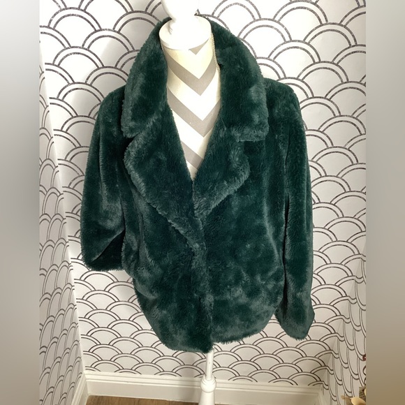 Odin Emerald Plush Teddy Jacket size medium - Picture 2 of 14